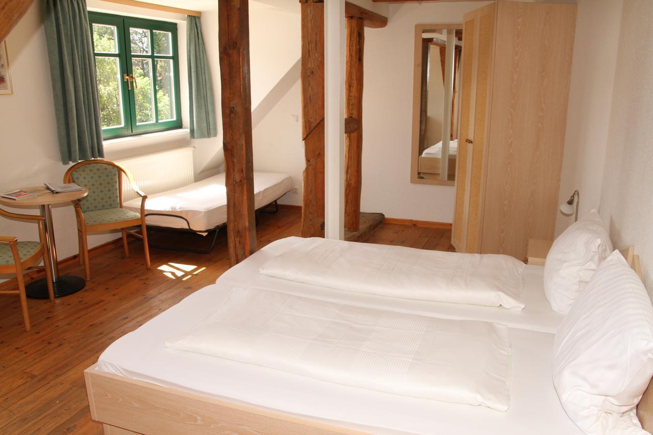 Landgasthof "Wirtshaus Zur Eibe" Jabel Esterno foto